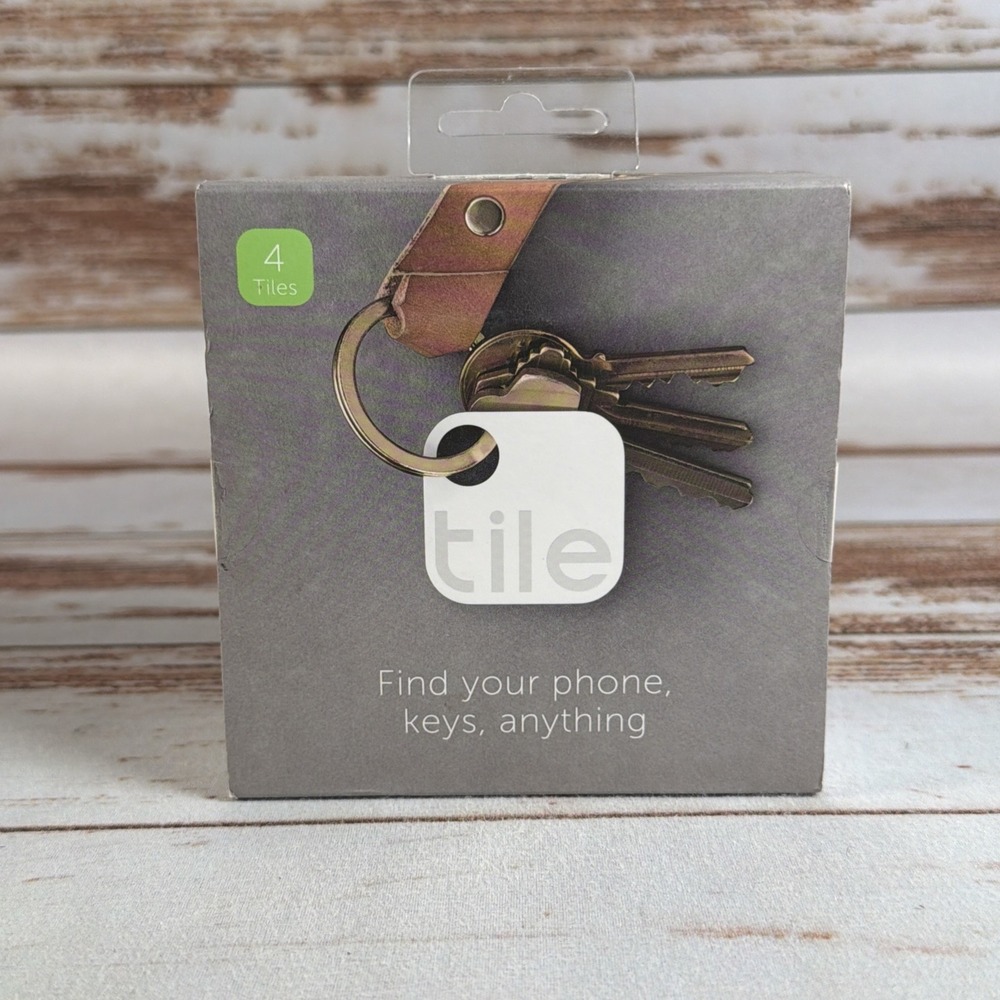New Tile Bluetooth Item Tracker White Model T1003 Apple Android